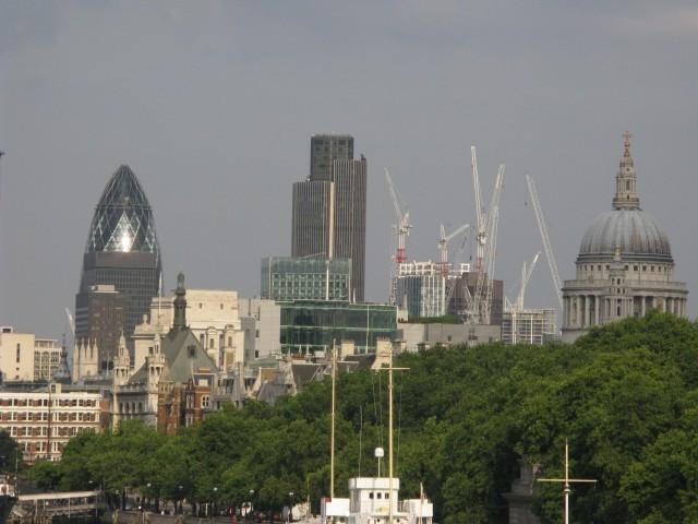 St. Paul's Cathedral from a distance